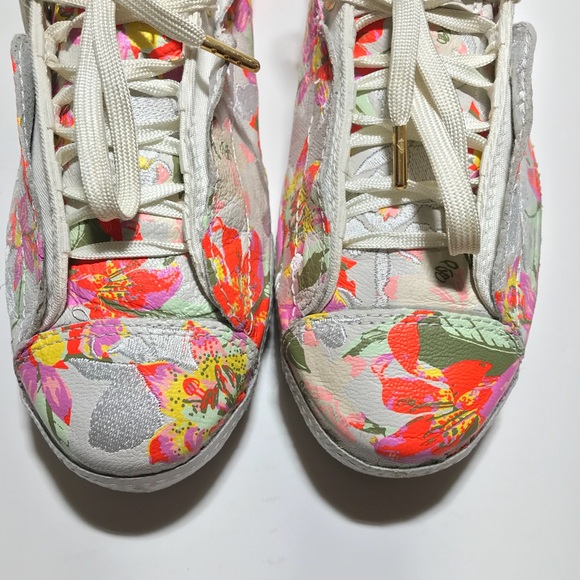 CONVERSE x PATBO embroider floral leather sneaker - Picture 3 of 8